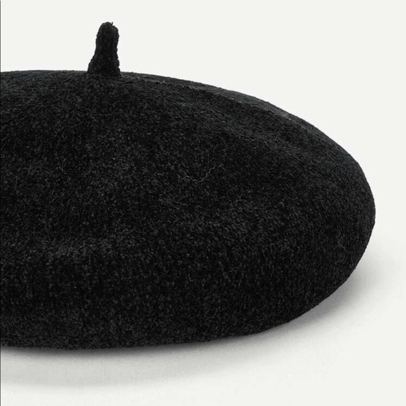 New black Plain Beret Cap - Picture 3 of 3